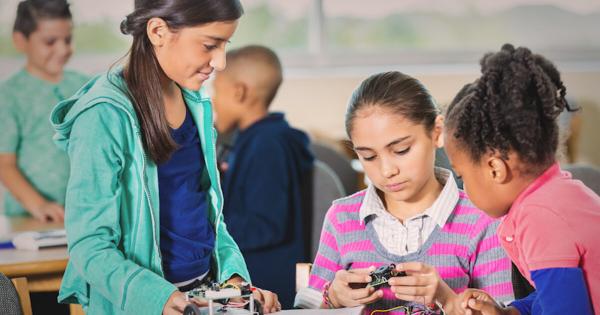 Eduporium Weekly | Overcoming Challenges In STEM Education